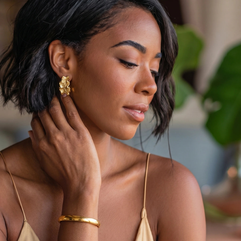 Distinctive Hinged Bangle | Zelvra